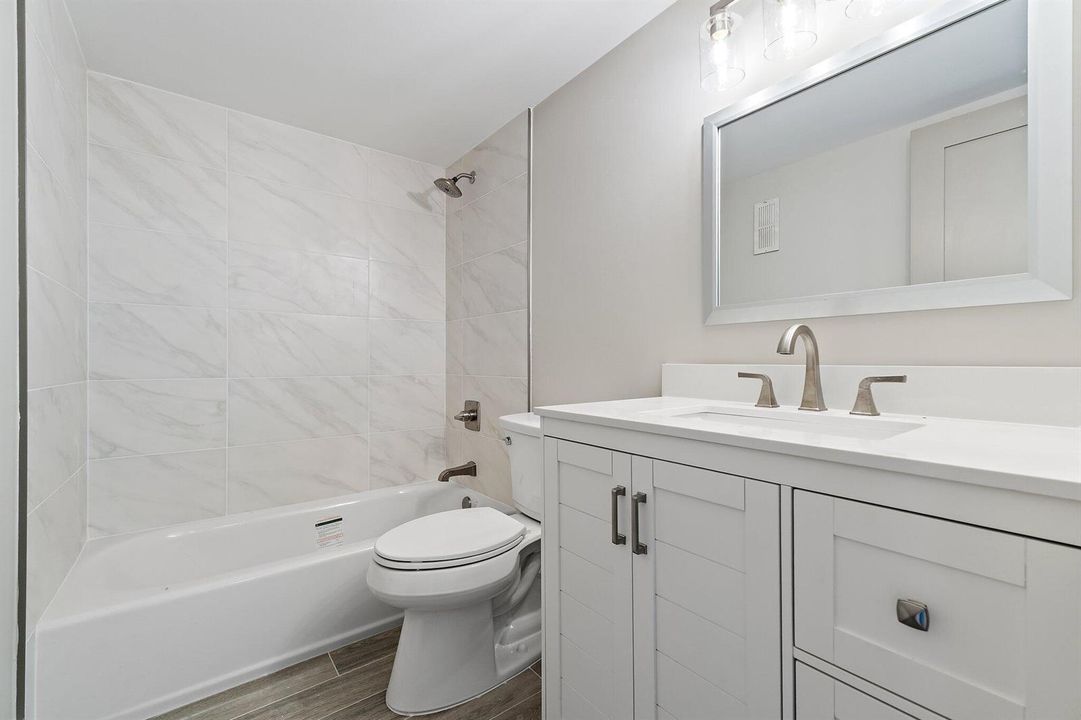 040-108ParadiseHarbourBlvd-314-NorthPalm