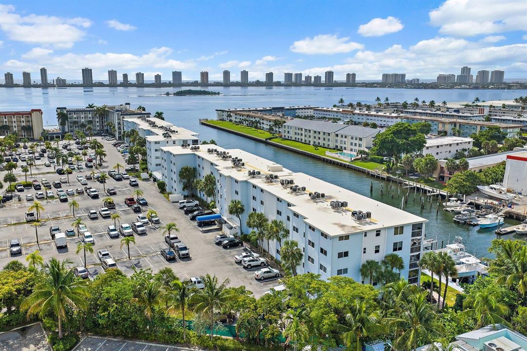 003-108ParadiseHarbourBlvd-314-NorthPalm
