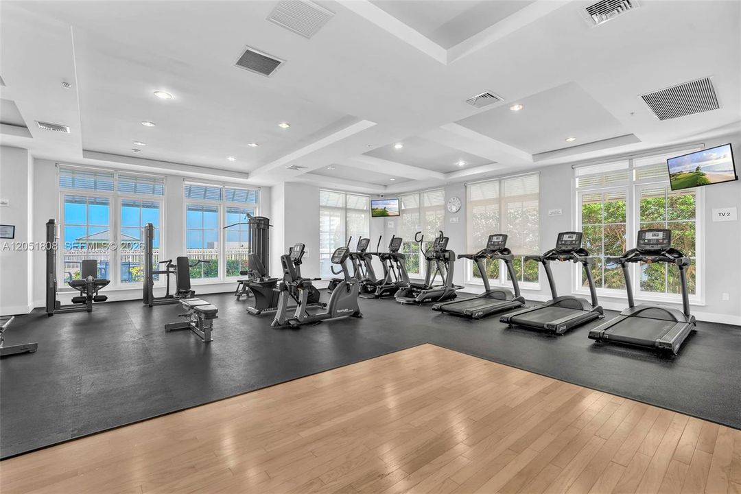 For Sale: $415,000 (2 beds, 2 baths, 1185 Square Feet)