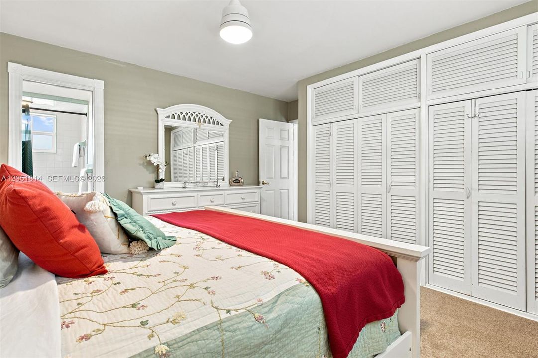 For Sale: $590,000 (3 beds, 2 baths, 1569 Square Feet)