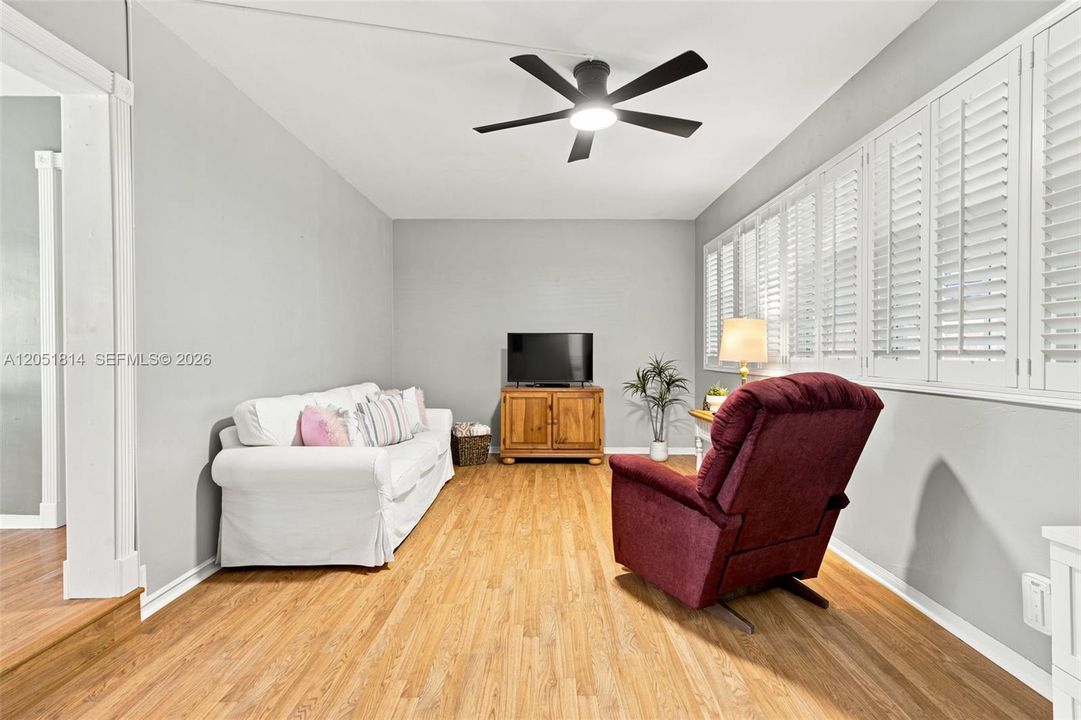 For Sale: $590,000 (3 beds, 2 baths, 1569 Square Feet)