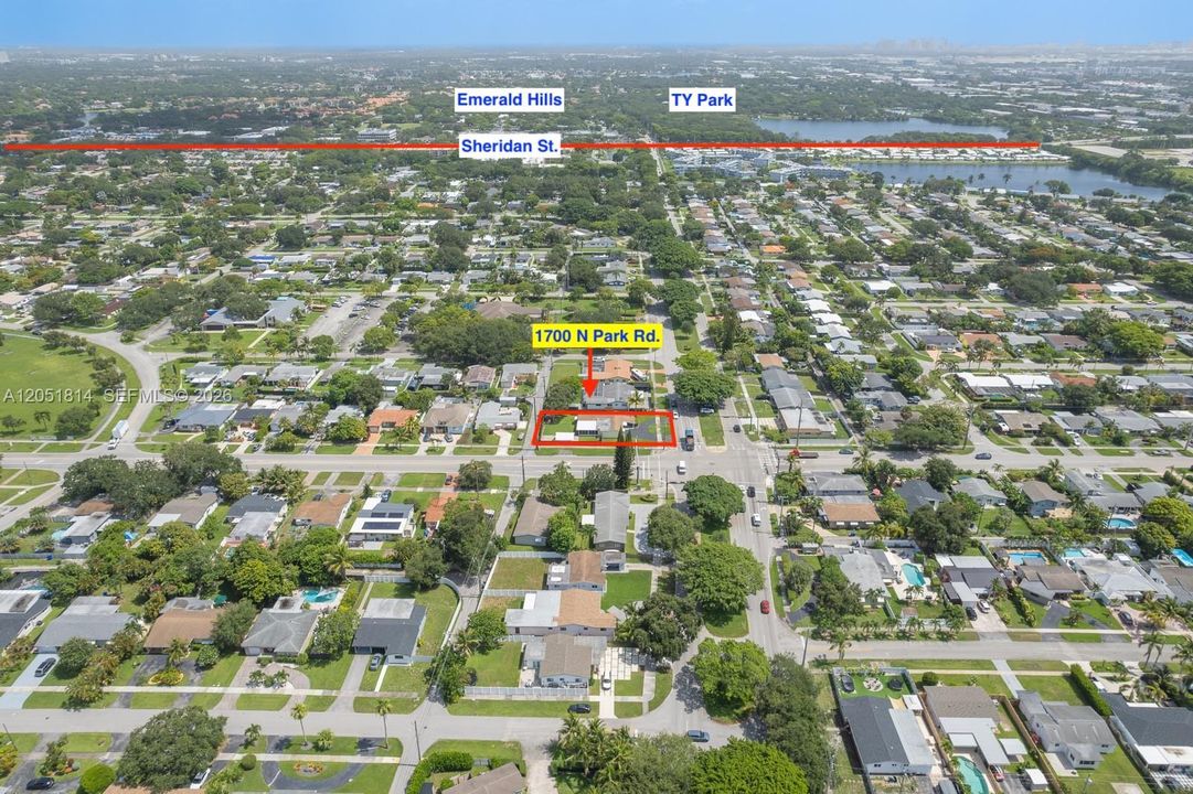 For Sale: $590,000 (3 beds, 2 baths, 1569 Square Feet)