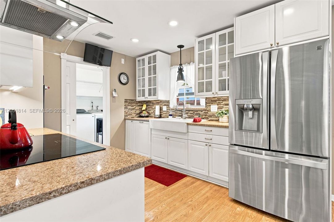 For Sale: $590,000 (3 beds, 2 baths, 1569 Square Feet)