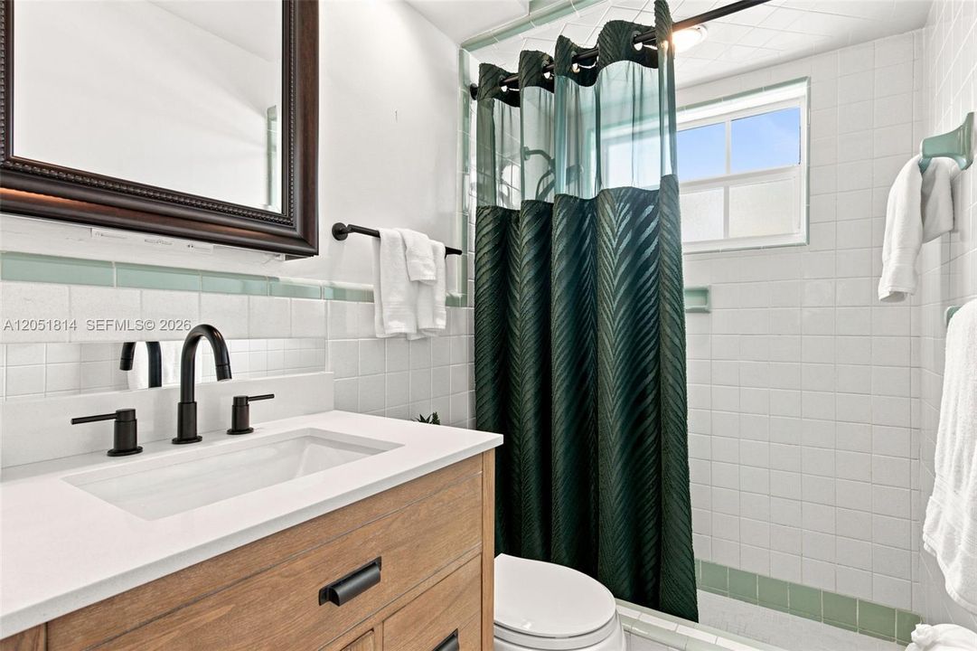 For Sale: $590,000 (3 beds, 2 baths, 1569 Square Feet)