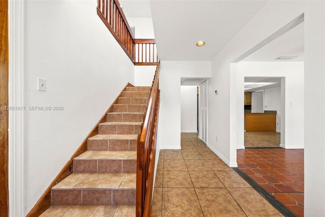 For Sale: $979,000 (4 beds, 3 baths, 2492 Square Feet)