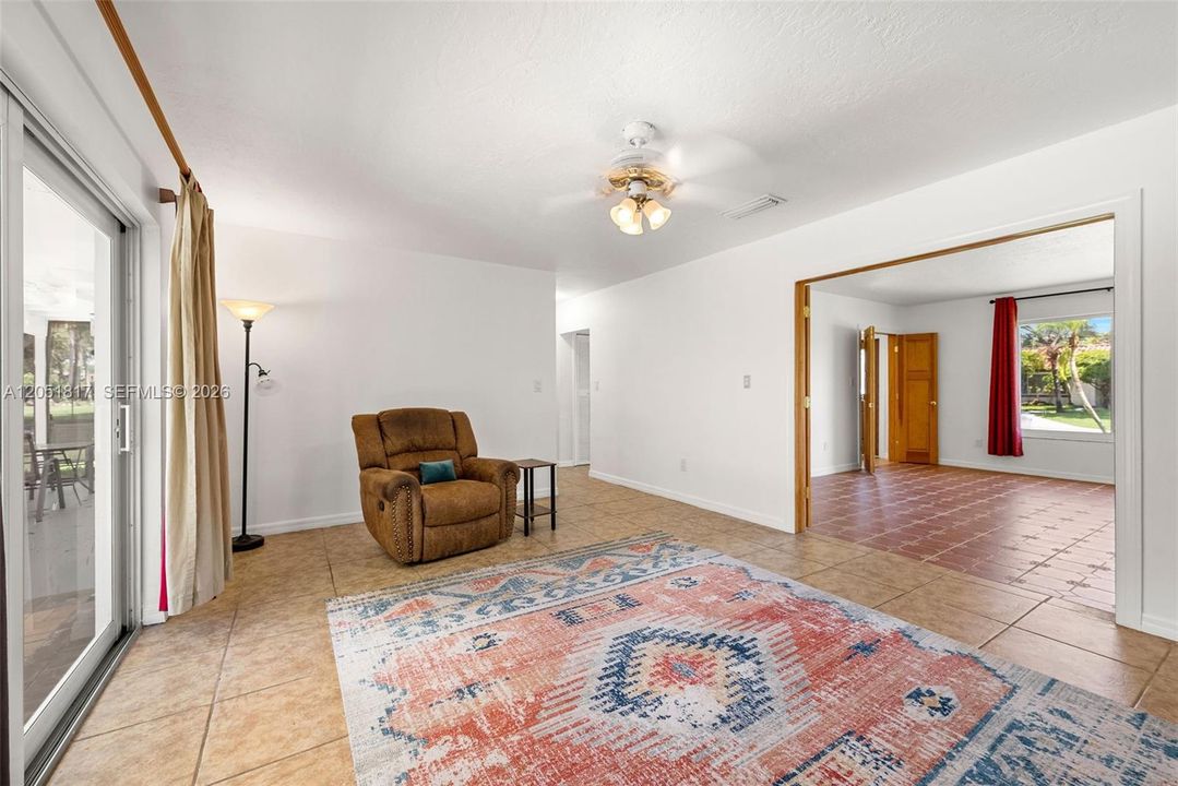 For Sale: $979,000 (4 beds, 3 baths, 2492 Square Feet)