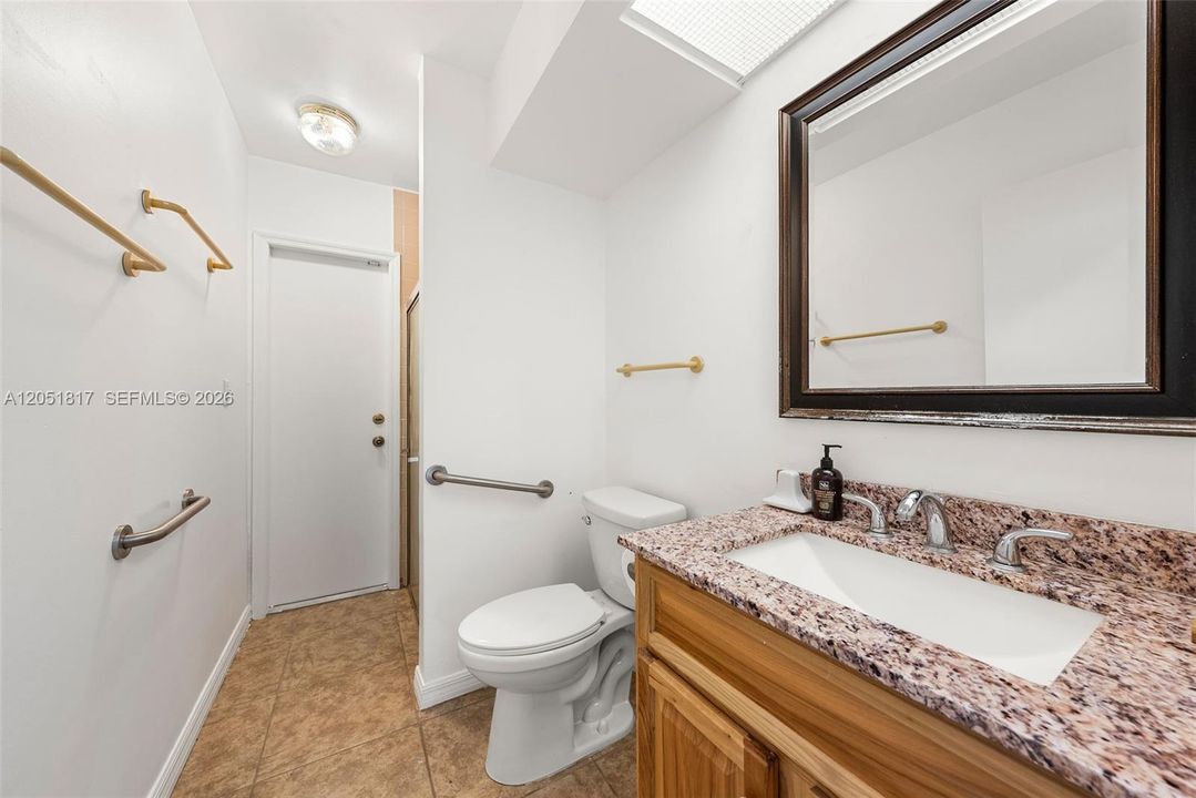 For Sale: $979,000 (4 beds, 3 baths, 2492 Square Feet)