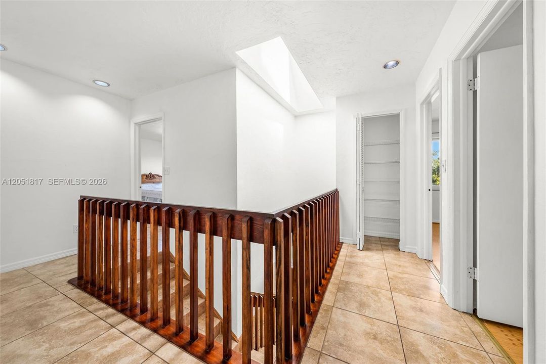 For Sale: $979,000 (4 beds, 3 baths, 2492 Square Feet)