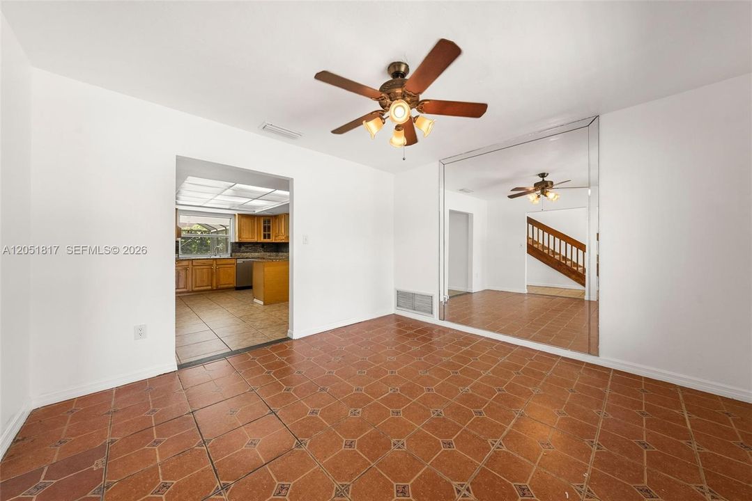 For Sale: $979,000 (4 beds, 3 baths, 2492 Square Feet)