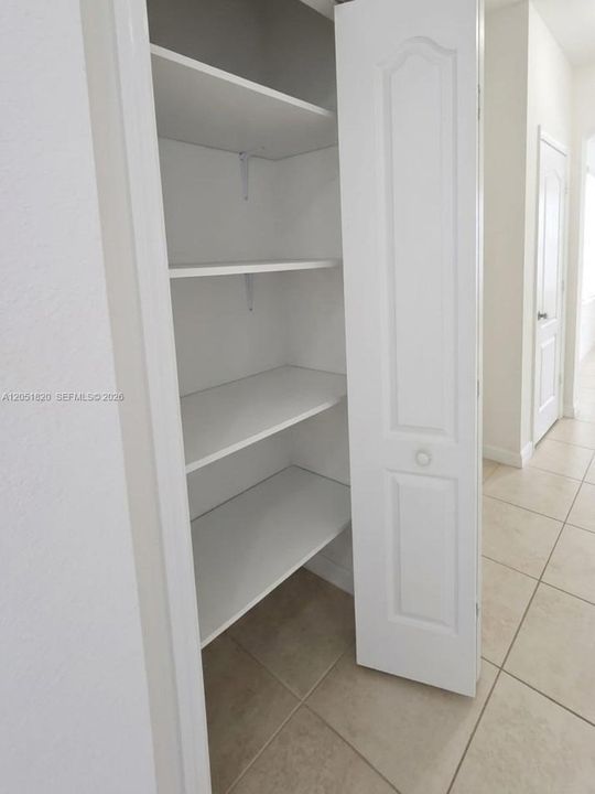 En Renta: $7,500 (4 camas, 3 baños, 2735 Pies cuadrados)