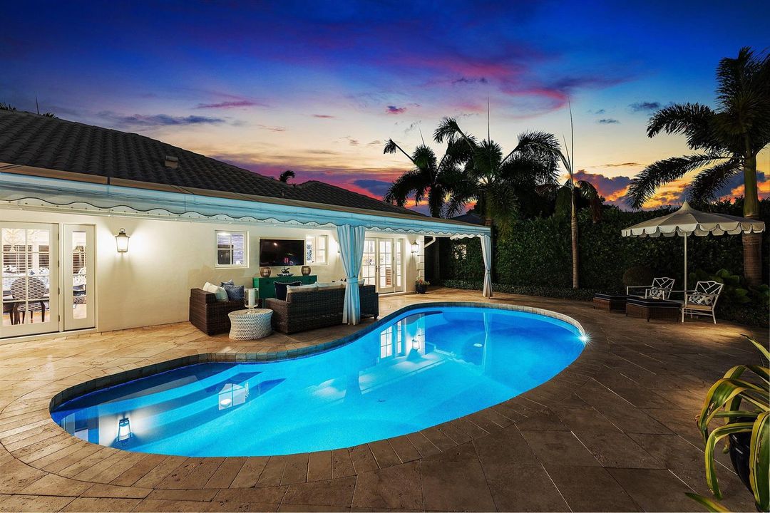 075-681ElmTreeLane-BocaRaton-FL-33486-SM