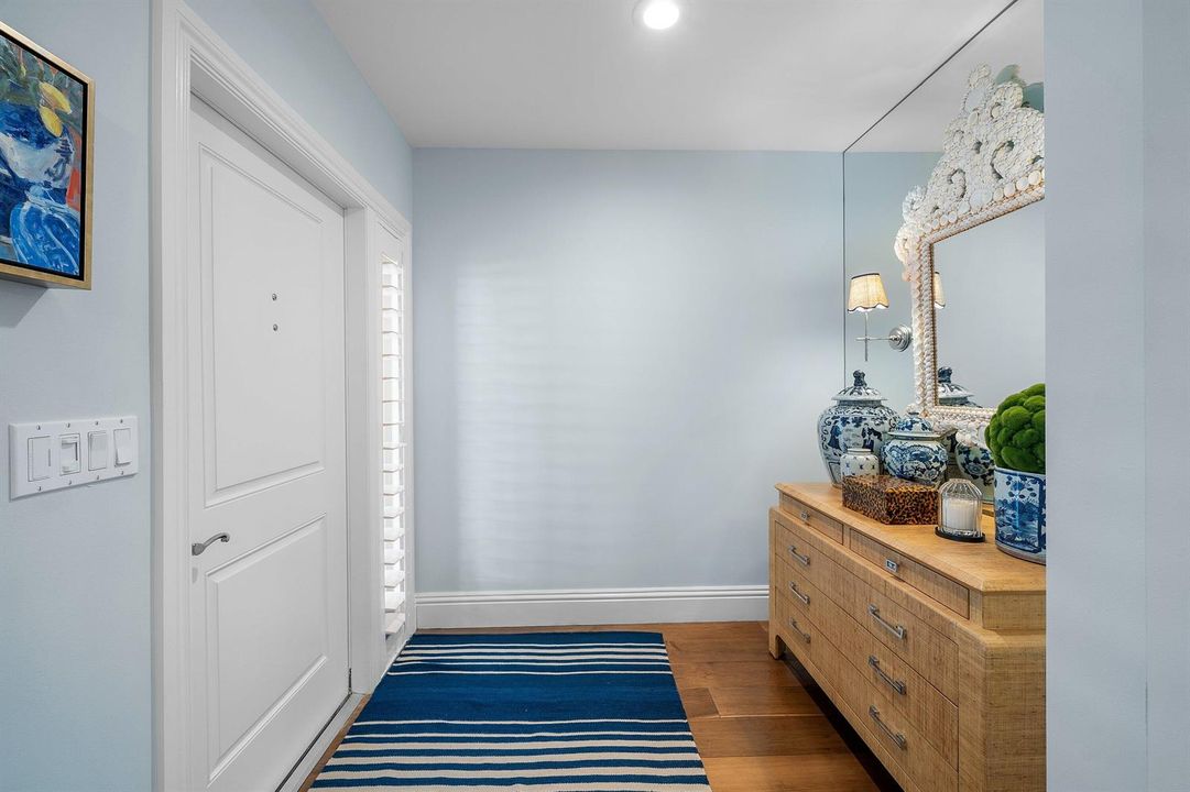 006-681ElmTreeLane-BocaRaton-FL-33486-SM