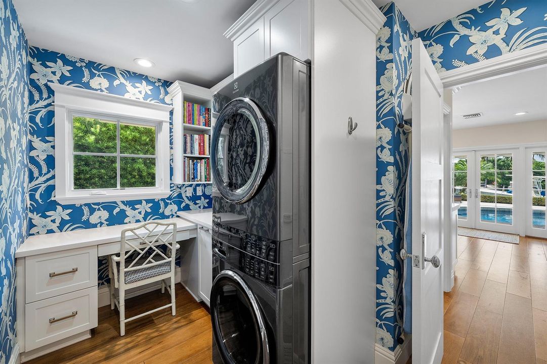 042-681ElmTreeLane-BocaRaton-FL-33486-SM
