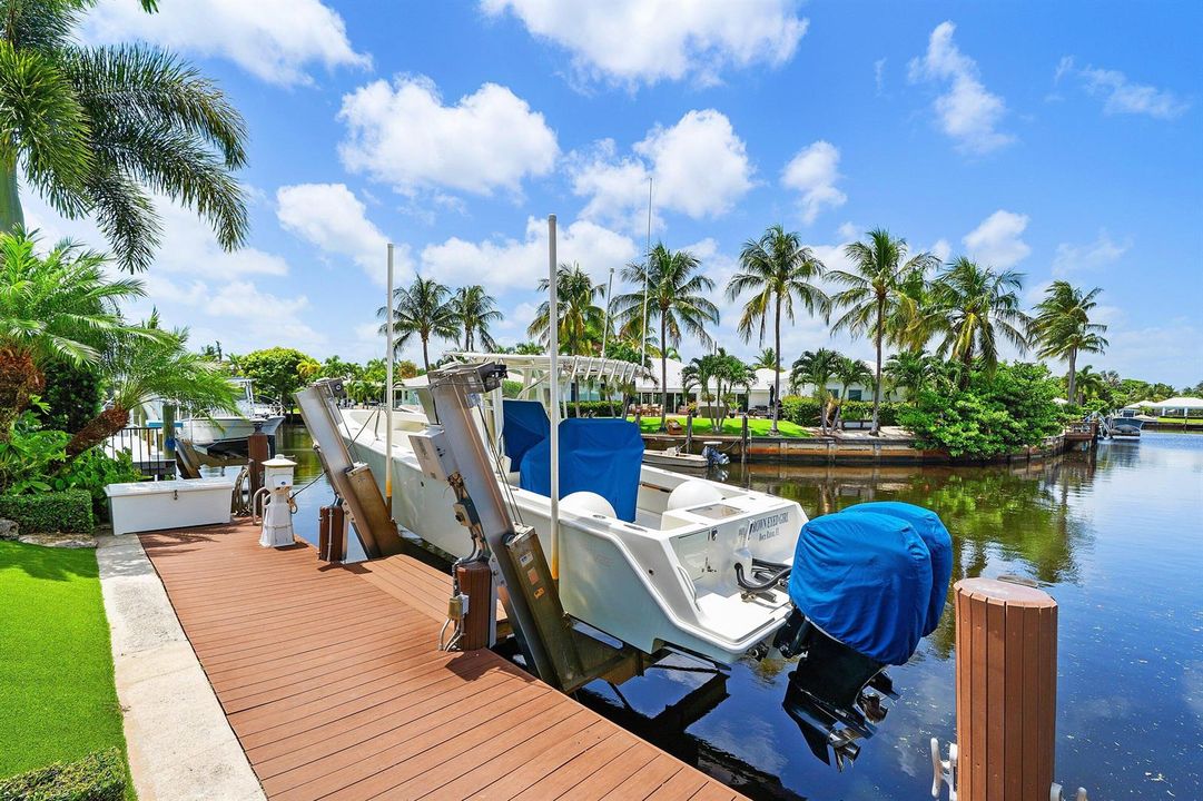 051-681ElmTreeLane-BocaRaton-FL-33486-SM