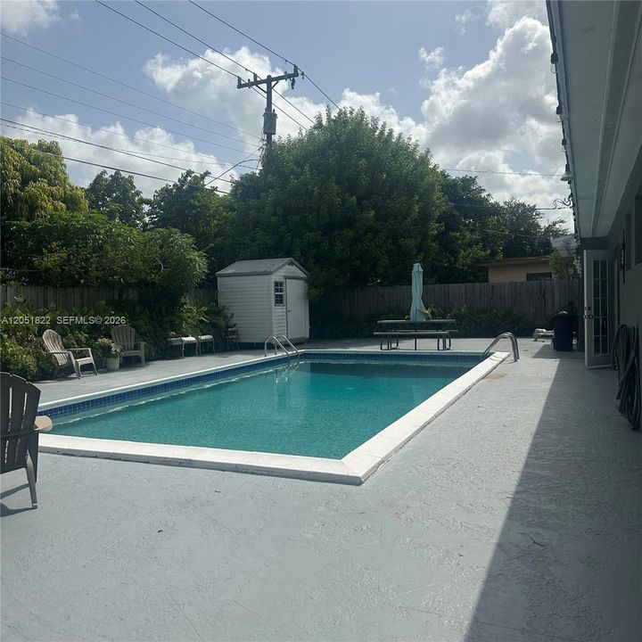 For Sale: $615,000 (3 beds, 2 baths, 1494 Square Feet)