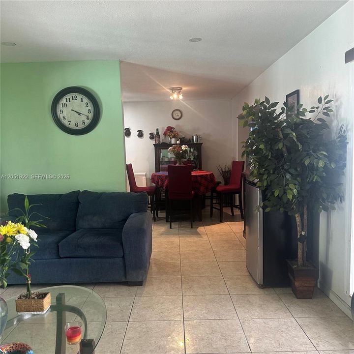 For Sale: $615,000 (3 beds, 2 baths, 1494 Square Feet)