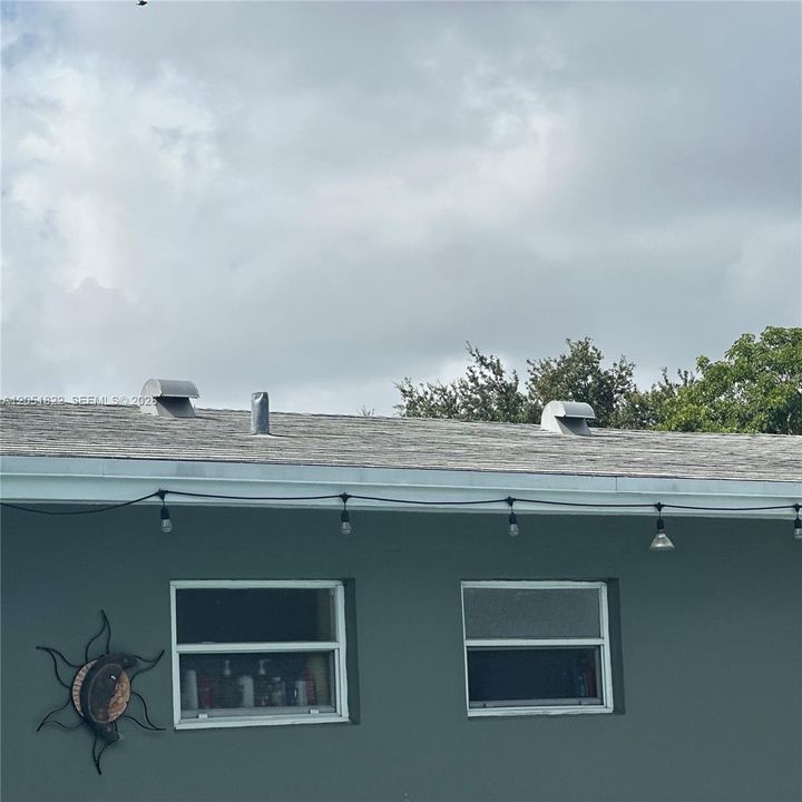 For Sale: $615,000 (3 beds, 2 baths, 1494 Square Feet)