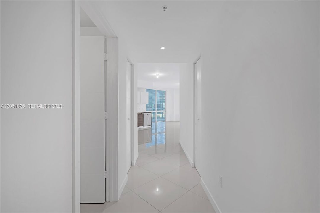 For Rent: $5,400 (3 beds, 2 baths, 1273 Square Feet)