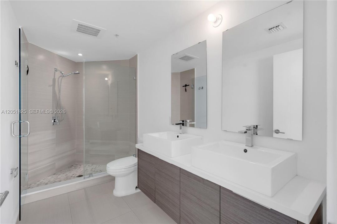 For Rent: $5,400 (3 beds, 2 baths, 1273 Square Feet)
