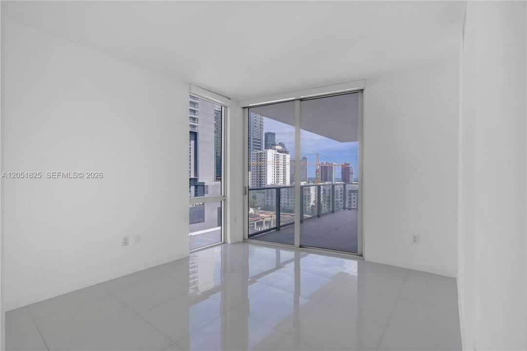 For Rent: $5,400 (3 beds, 2 baths, 1273 Square Feet)