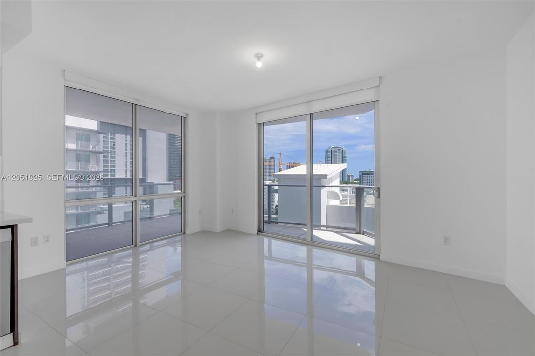 For Rent: $5,400 (3 beds, 2 baths, 1273 Square Feet)