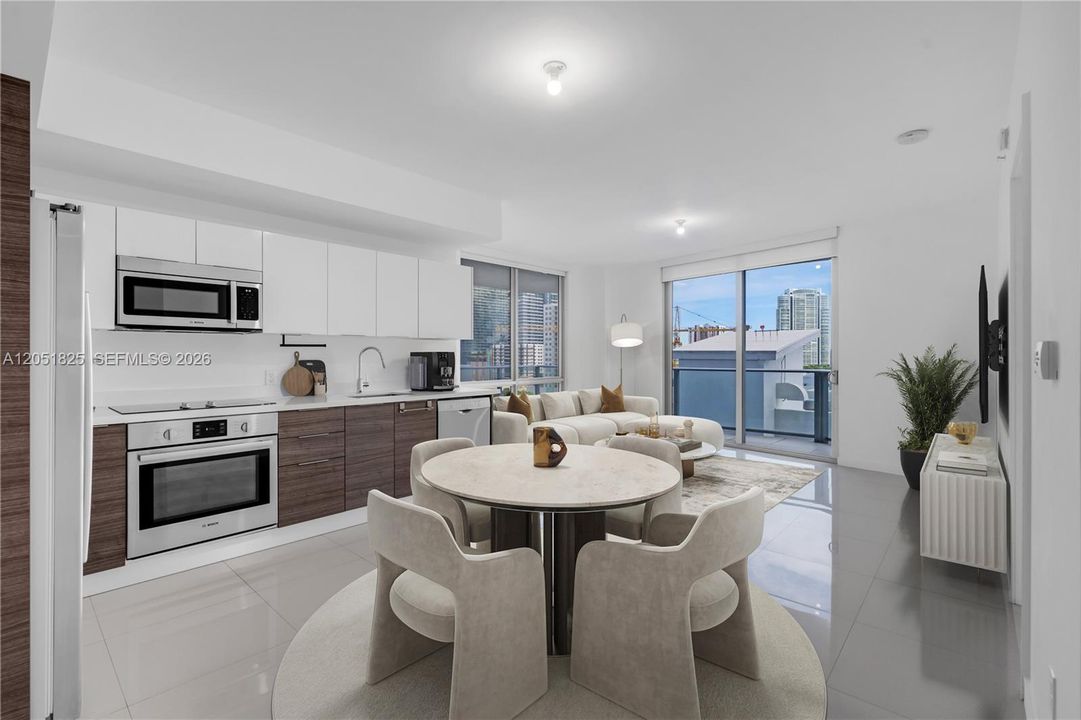 For Rent: $5,400 (3 beds, 2 baths, 1273 Square Feet)