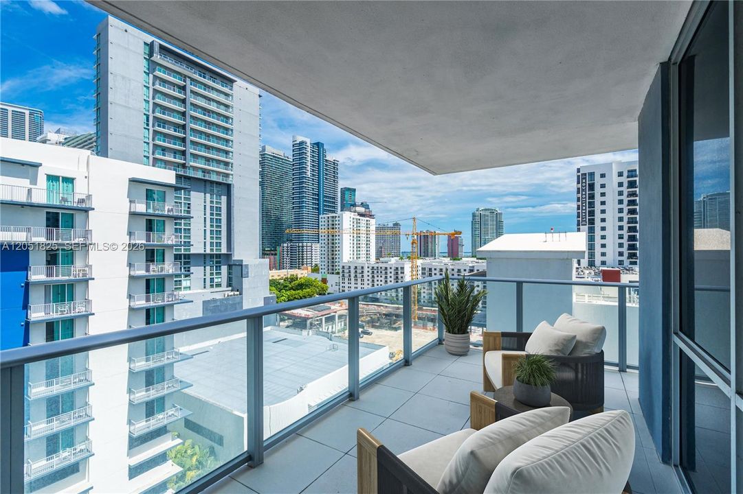 For Rent: $5,400 (3 beds, 2 baths, 1273 Square Feet)