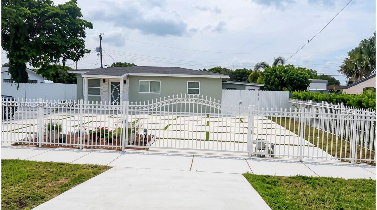 For Sale: $675,890 (4 beds, 3 baths, 1962 Square Feet)