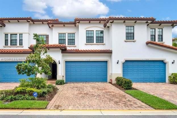 For Rent: $3,900 (3 beds, 2 baths, 1974 Square Feet)
