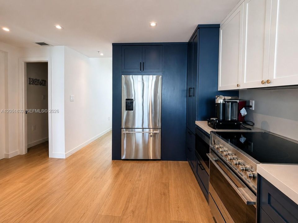 For Rent: $5,000 (2 beds, 2 baths, 1126 Square Feet)