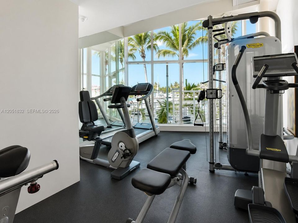 For Rent: $5,000 (2 beds, 2 baths, 1126 Square Feet)
