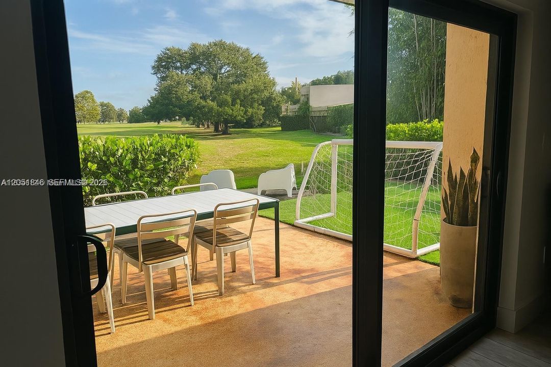 For Rent: $3,500 (2 beds, 2 baths, 1665 Square Feet)