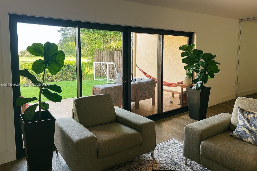 For Rent: $3,500 (2 beds, 2 baths, 1665 Square Feet)