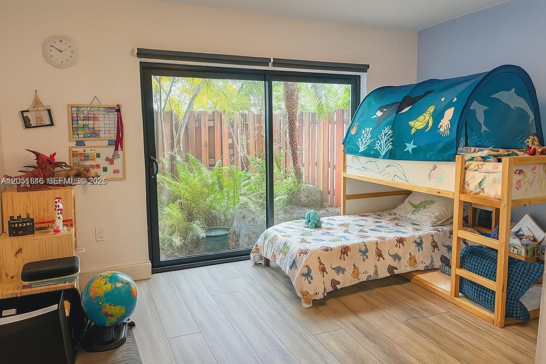 For Rent: $3,500 (2 beds, 2 baths, 1665 Square Feet)