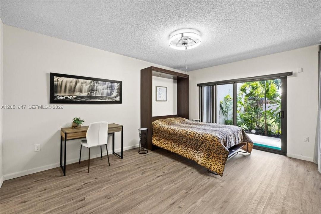 Third Bedroom/Murphy Bed/Office/Extra Living  Room Space