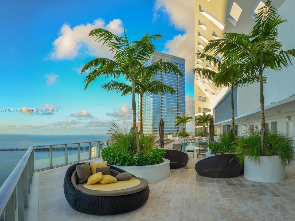 For Rent: $14,000 (4 beds, 3 baths, 2365 Square Feet)