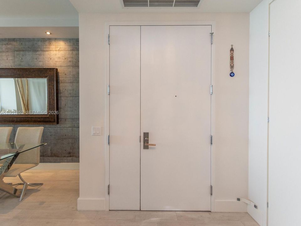 For Rent: $14,000 (4 beds, 3 baths, 2365 Square Feet)