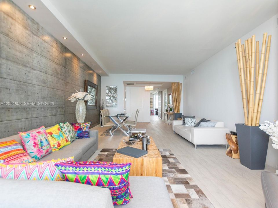For Rent: $14,000 (4 beds, 3 baths, 2365 Square Feet)