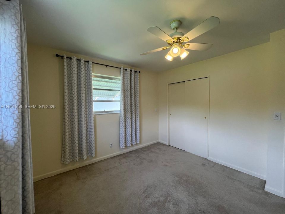 В аренду: $2,950 (2 спален, 2 ванн, 1294 Квадратных фут)
