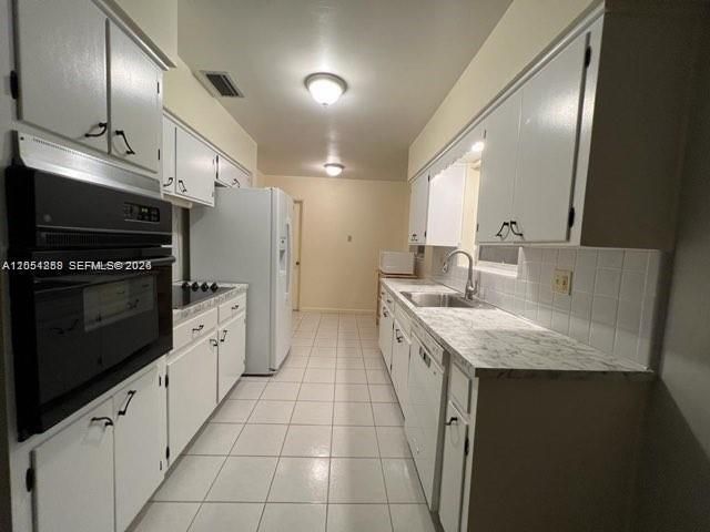 В аренду: $2,950 (2 спален, 2 ванн, 1294 Квадратных фут)