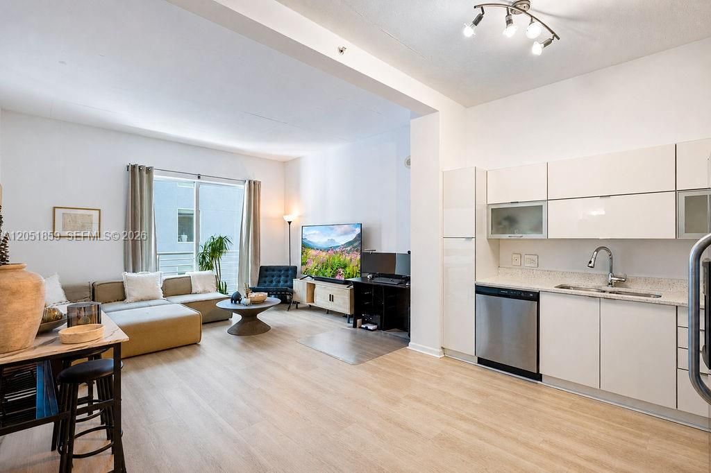 En Venta: $289,000 (1 camas, 1 baños, 625 Pies cuadrados)