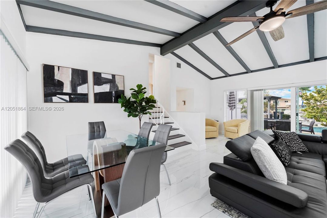 В аренду: $8,999 (4 спален, 3 ванн, 1752 Квадратных фут)