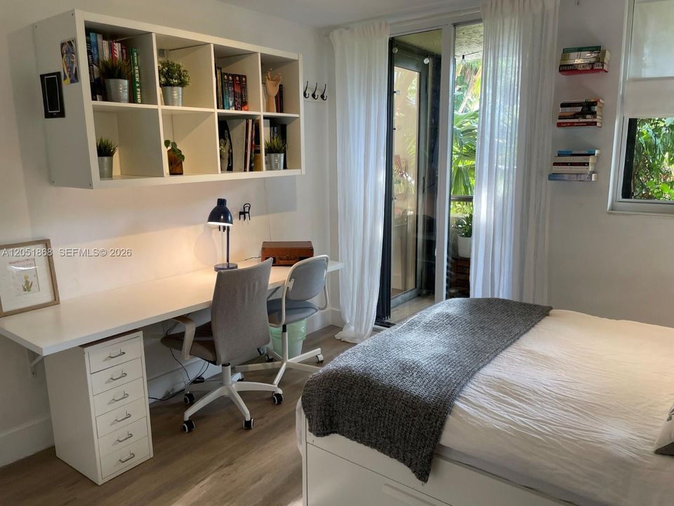 For Sale: $1,150,000 (3 beds, 2 baths, 1435 Square Feet)