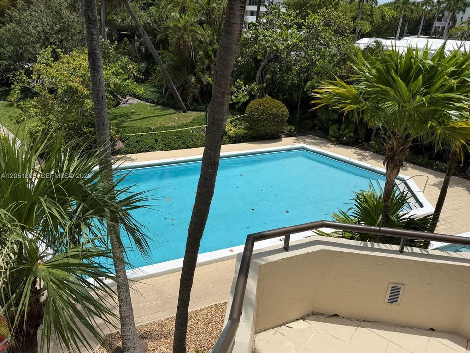 For Sale: $1,150,000 (3 beds, 2 baths, 1435 Square Feet)