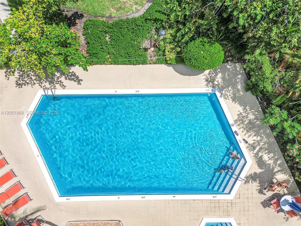 For Sale: $1,150,000 (3 beds, 2 baths, 1435 Square Feet)