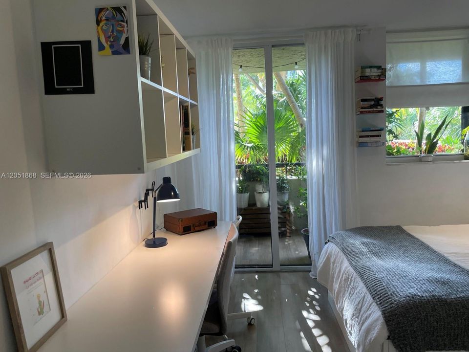 For Sale: $1,150,000 (3 beds, 2 baths, 1435 Square Feet)