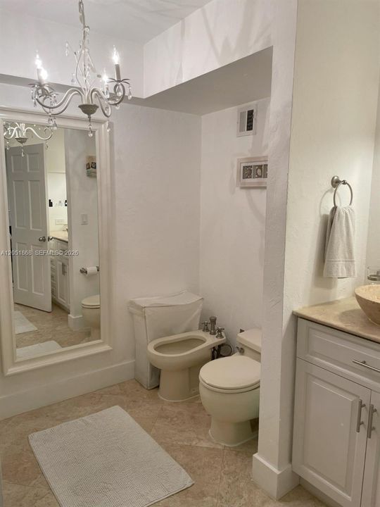For Sale: $1,150,000 (3 beds, 2 baths, 1435 Square Feet)