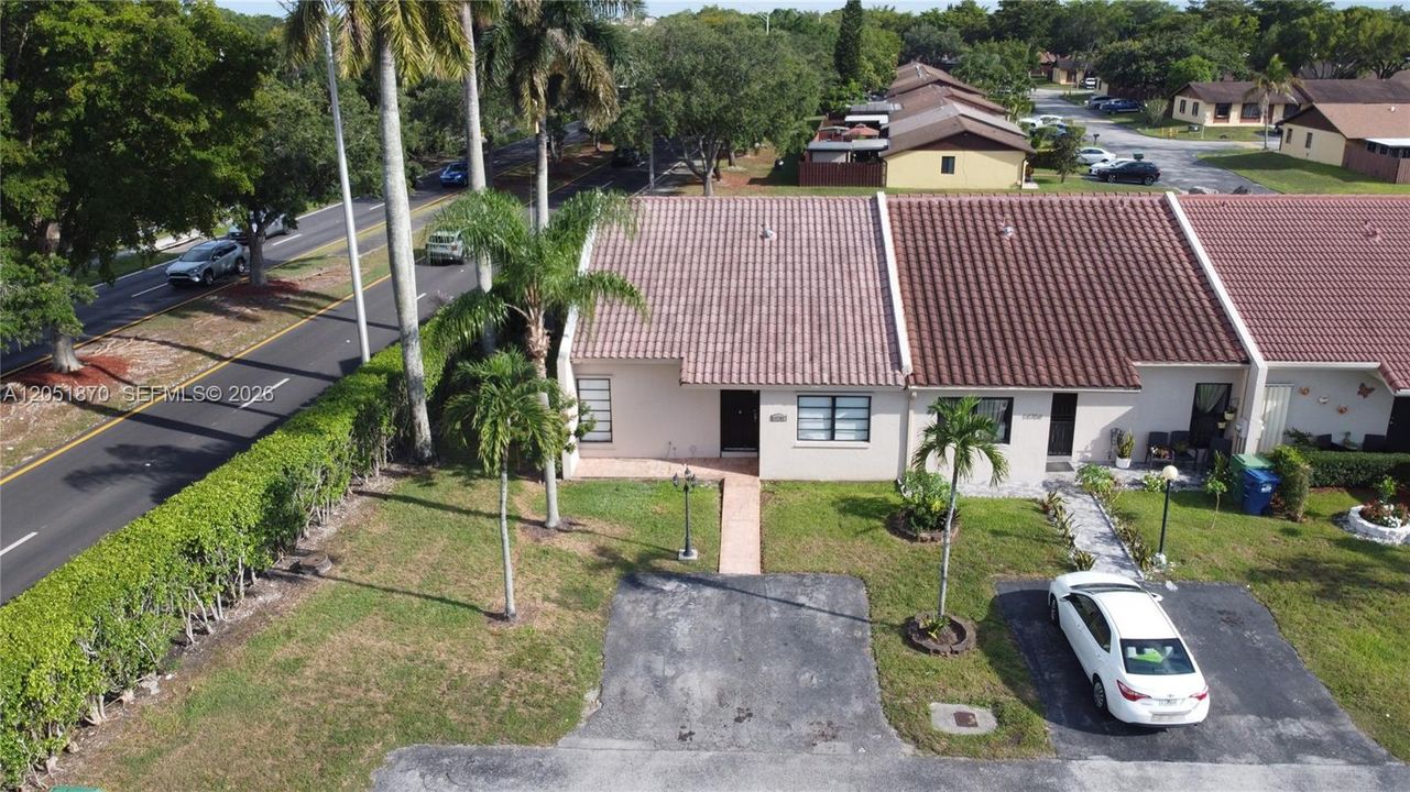 В аренду: $2,850 (3 спален, 2 ванн, 1059 Квадратных фут)