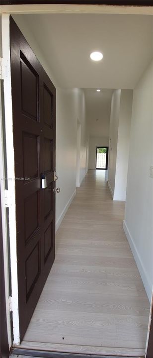 В аренду: $2,850 (3 спален, 2 ванн, 1059 Квадратных фут)