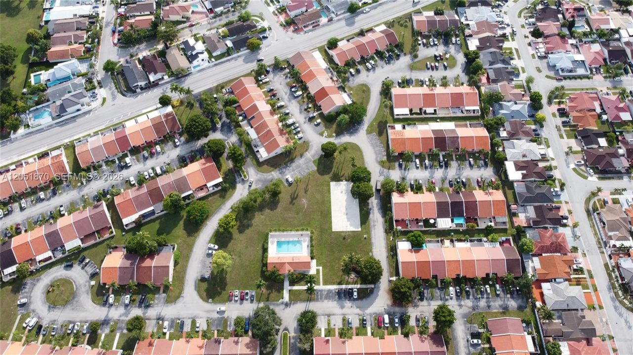 В аренду: $2,850 (3 спален, 2 ванн, 1059 Квадратных фут)